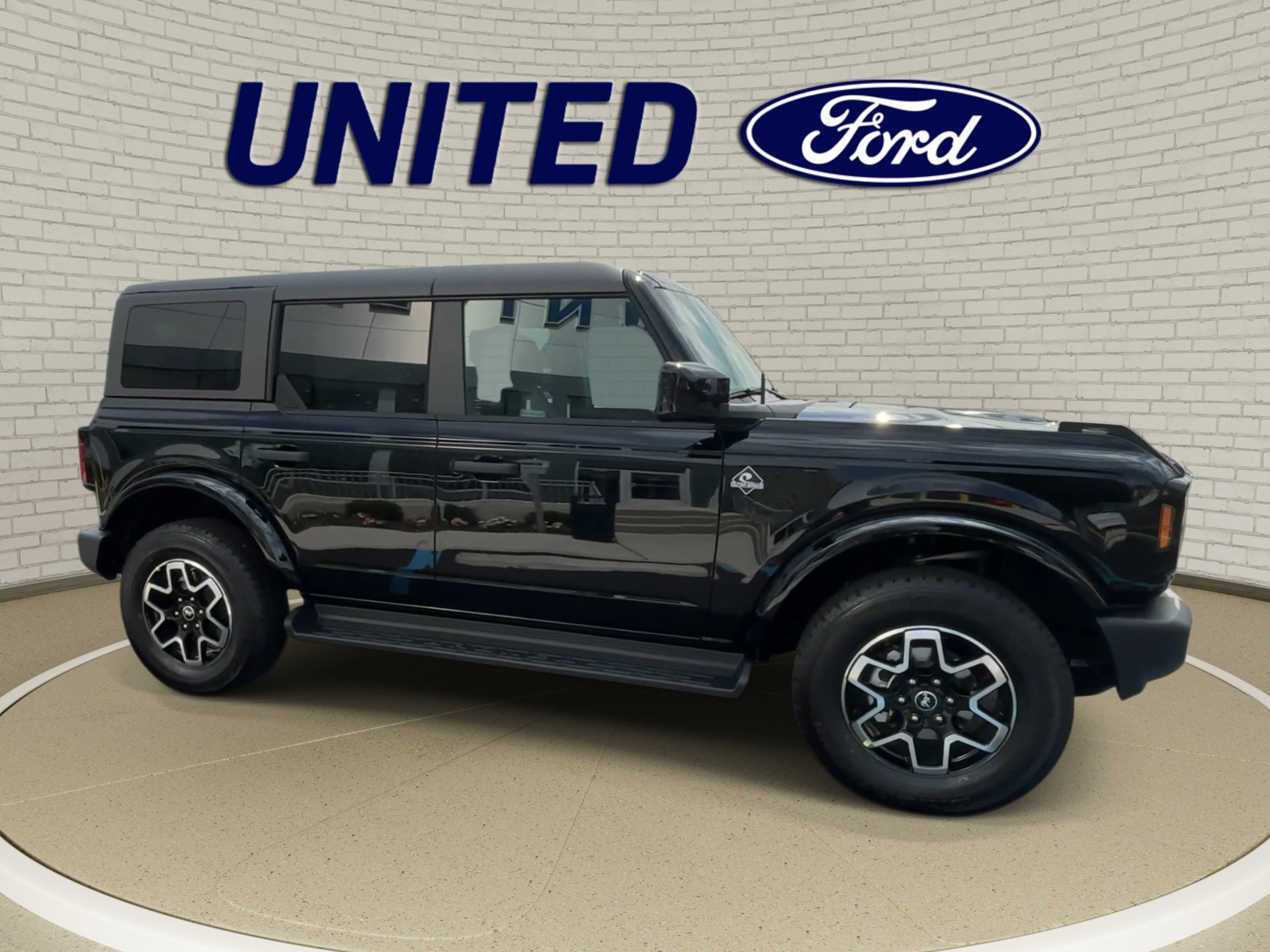 New 2026 Shadow Black Ford Outer Banks® image 2