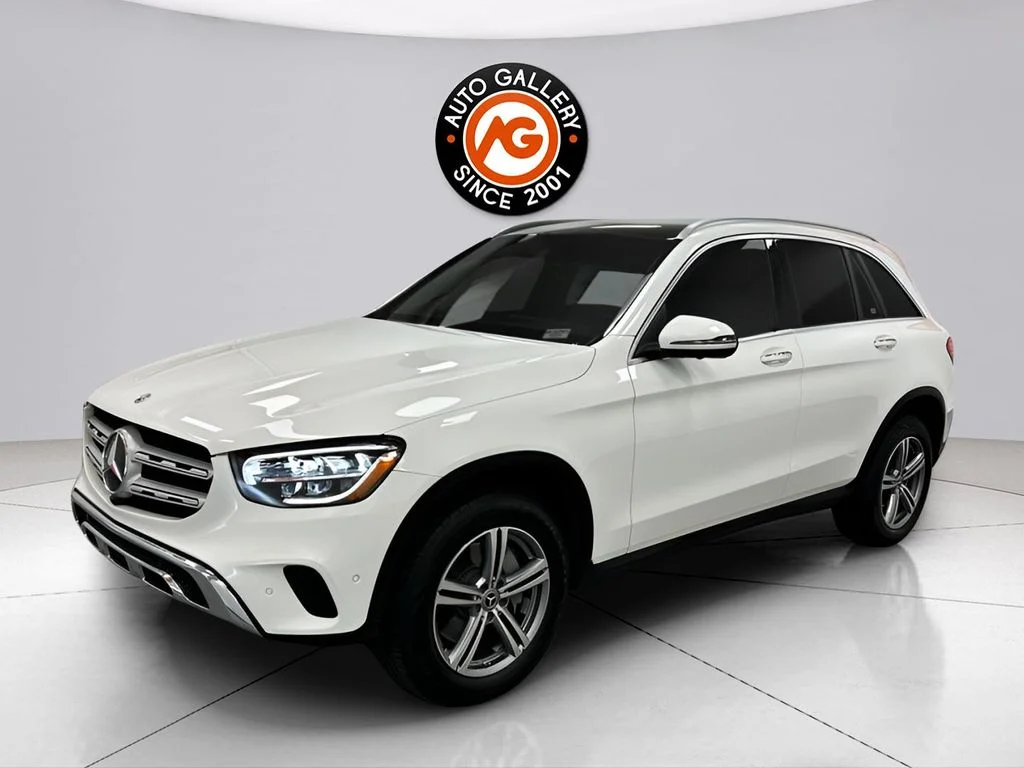 Used 2022 White Mercedes-Benz GLC 300 image 3
