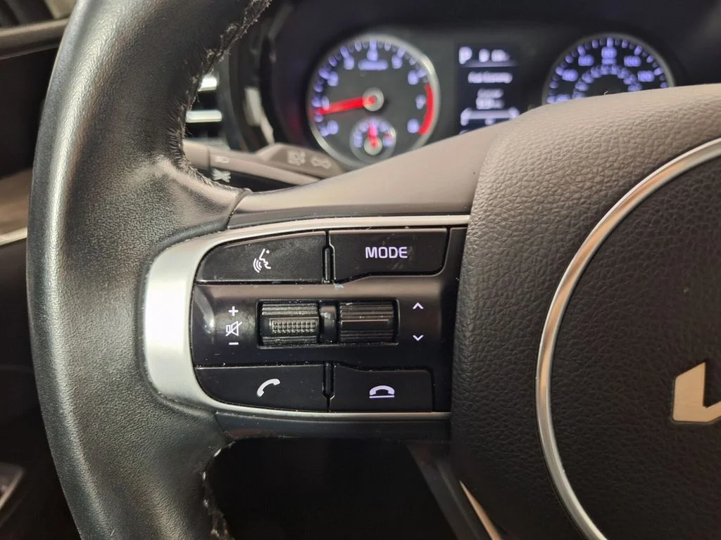 Used 2024 Gray Kia EX image 21
