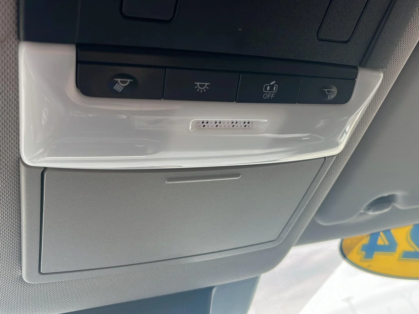 Used 2024 Everest White Pearl Nissan SV image 17