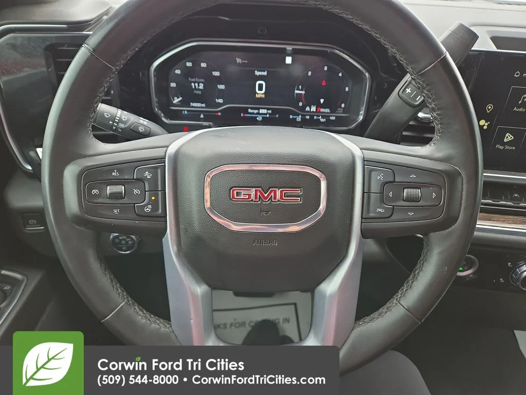 Used 2023 Summit White GMC Elevation image 17