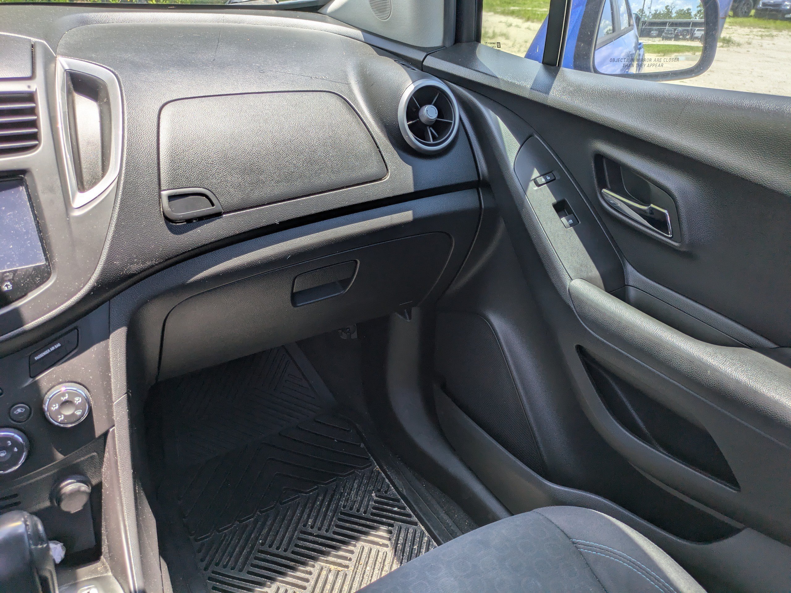 Used 2016 Brilliant Blue Metallic Chevrolet LS image 13