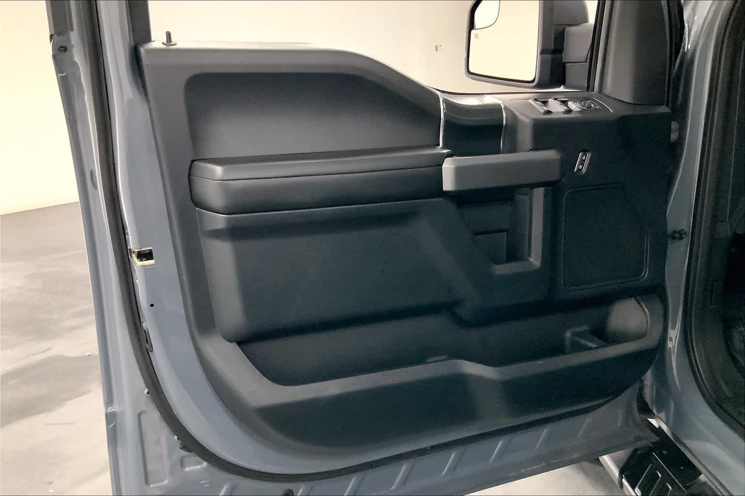Used 2019 Abyss Gray Metallic Ford XLT image 19