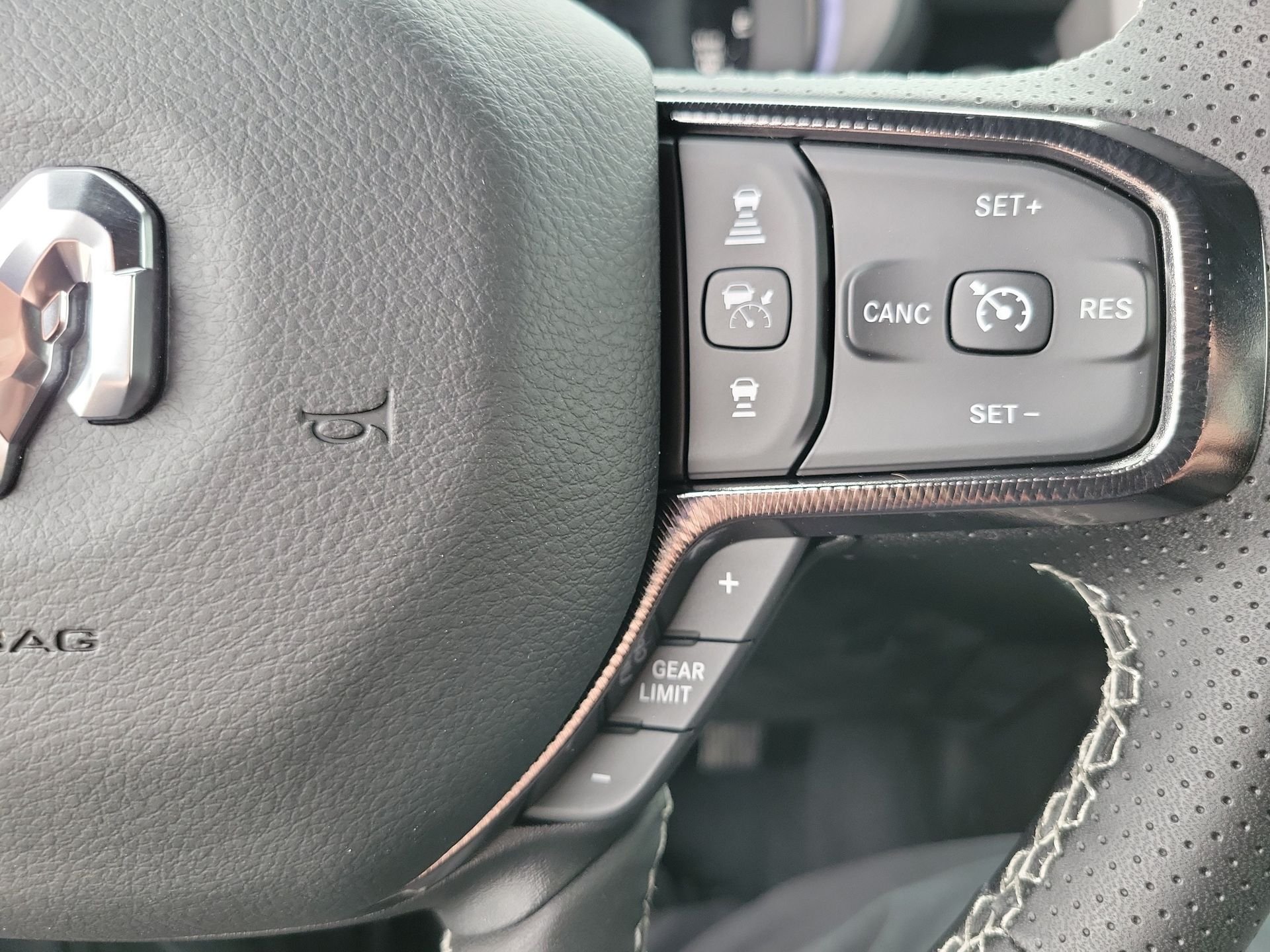 2026 RAM 1500 Rebel - Photo 6