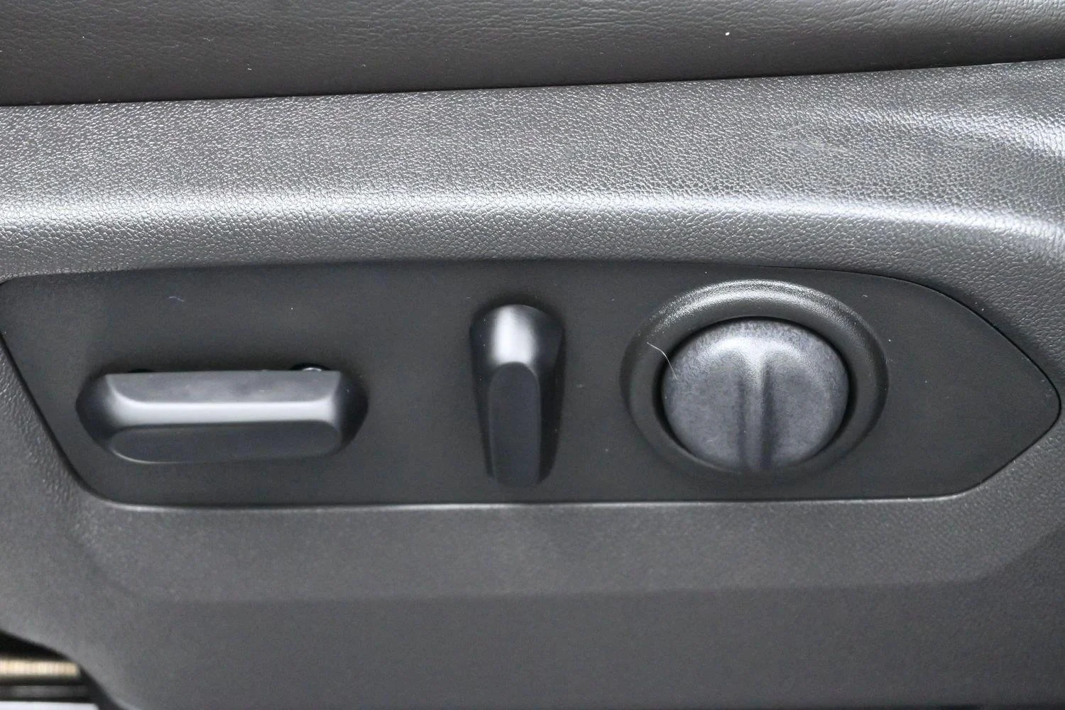 Used 2019 Satin Steel Metallic Chevrolet High Country image 14