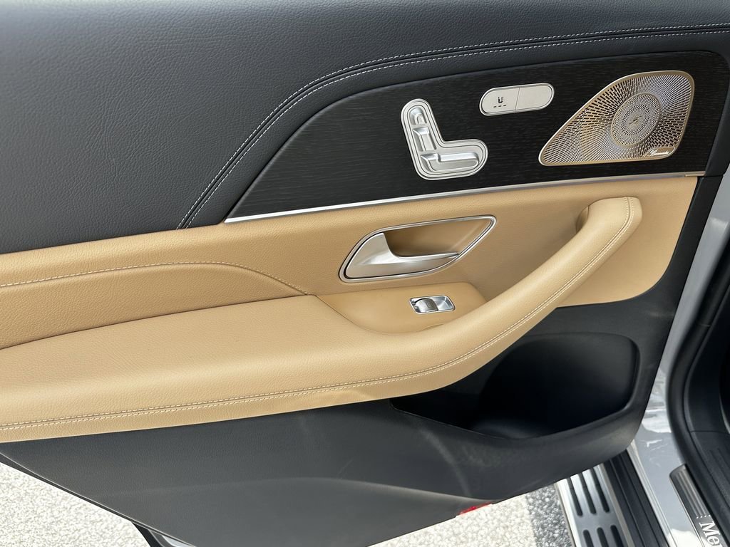 New 2026 MANUFAKTUR Alpine Grey Mercedes-Benz GLS 450 image 25
