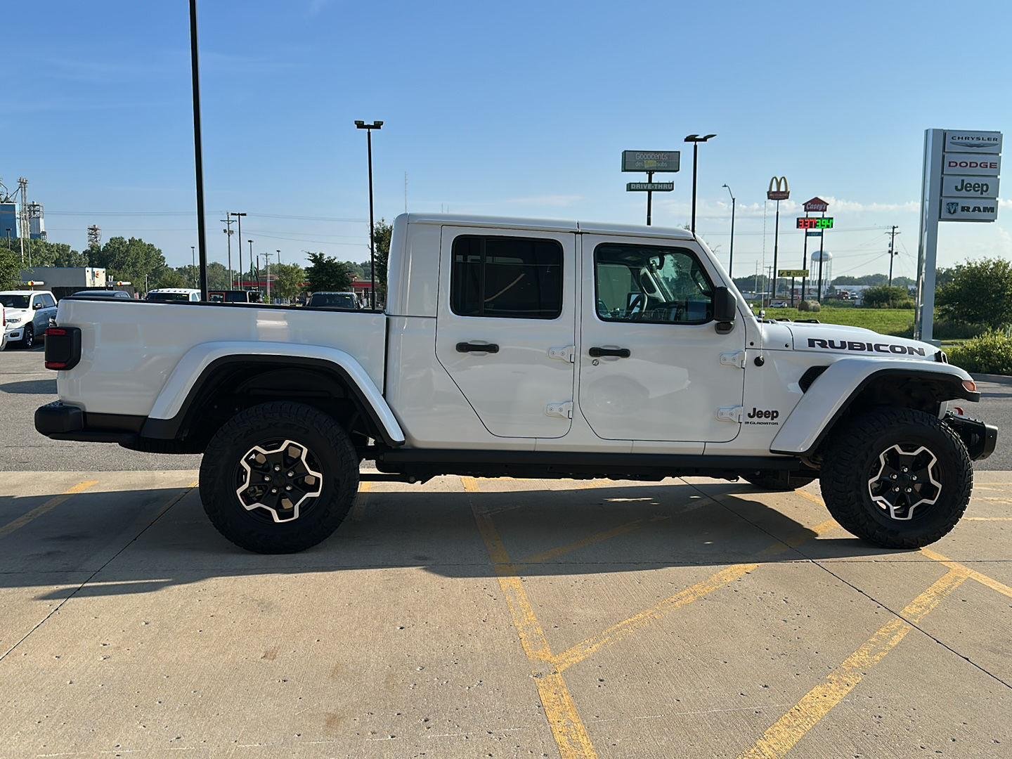 Used 2023 Bright White Clearcoat Jeep Rubicon image 5