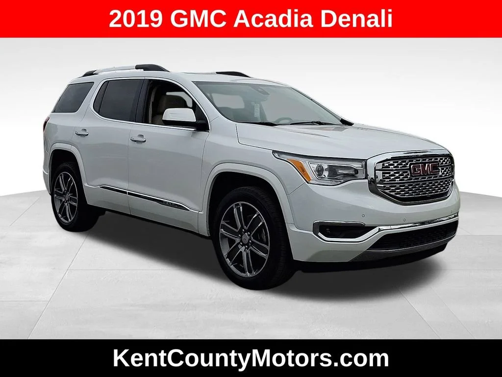 2019 GMC Acadia Denali AWD's photo