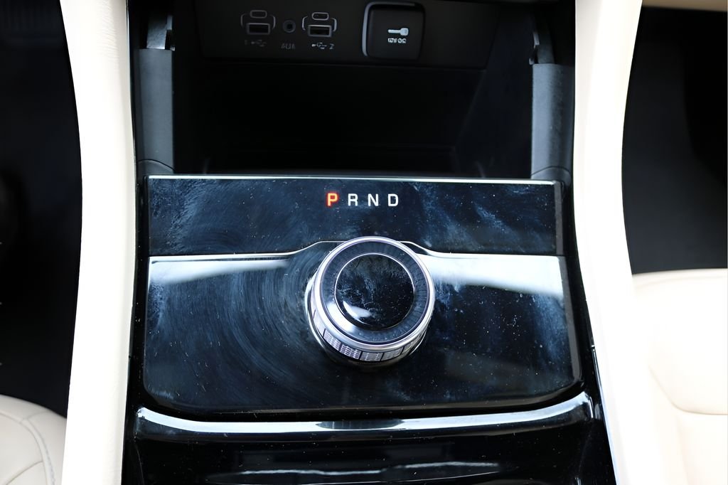 Used 2023 Black Jeep Limited image 26