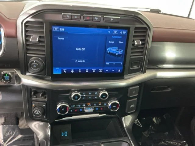 Used 2023 Gray Ford Lariat image 19