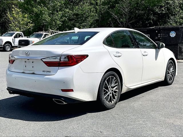 Used 2017 White Lexus 350 image 4