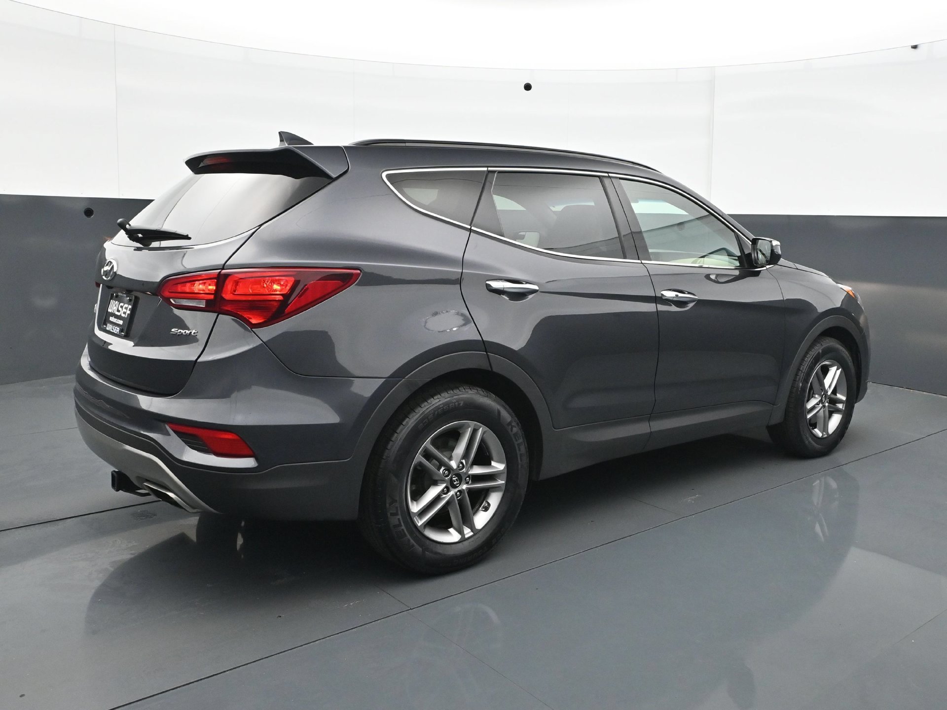 Certified Used 2018 Platinum Graphite Hyundai 2.4L Auto image 5