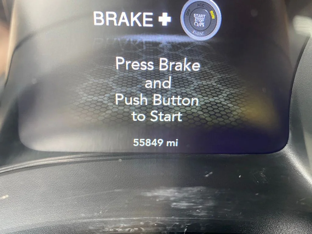 Used 2023 Gray Dodge SXT image 5