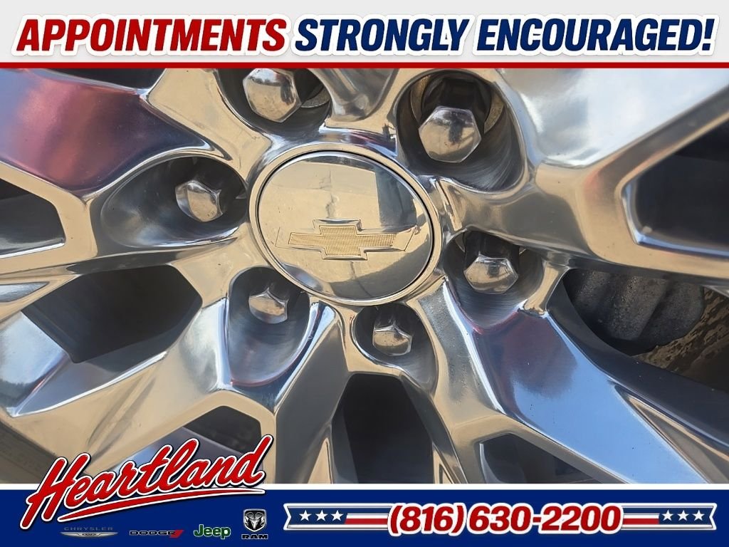 Used 2022 White Chevrolet LTZ image 36
