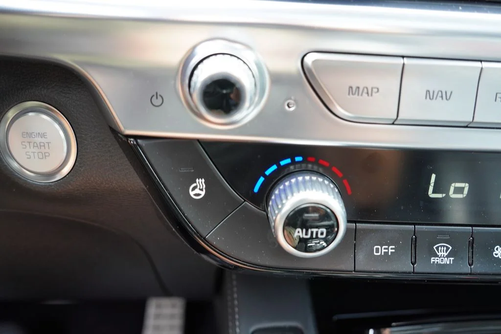 Used 2021 Glacial White Pearl Kia SX image 32