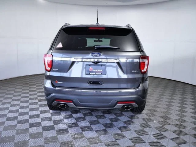 Certified Used 2018 Gray Ford XLT image 7