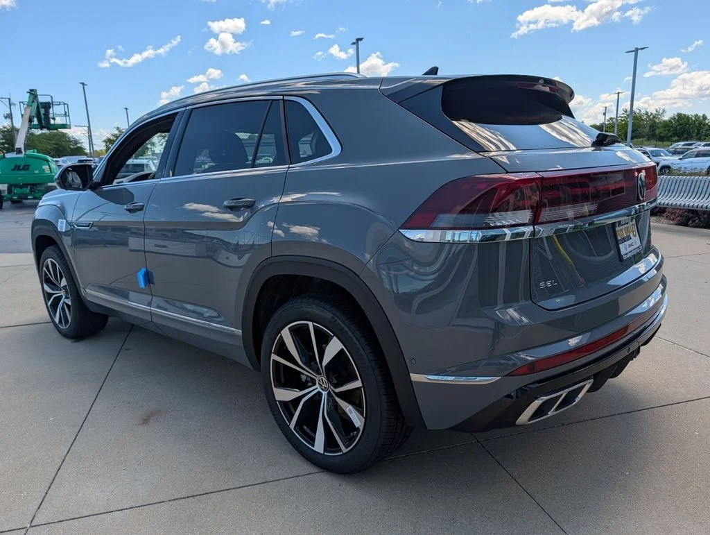 New 2026 Gray Volkswagen 2.0T SEL Premium R-Line image 8