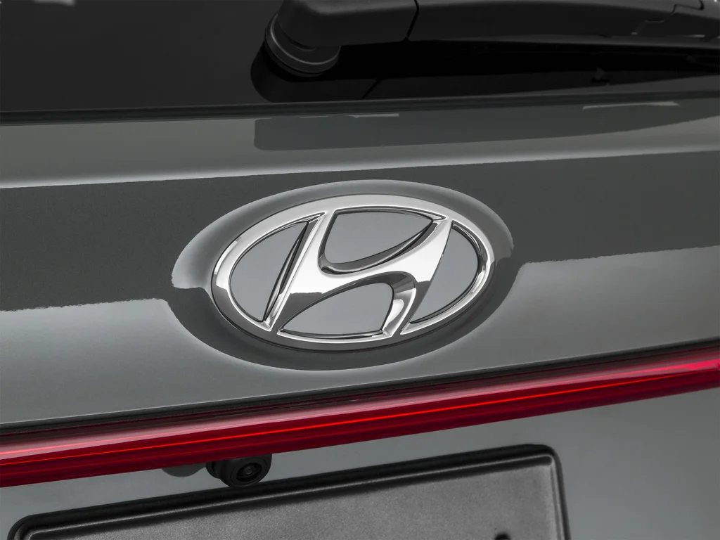 Used 2021 Gray Hyundai SE image 64