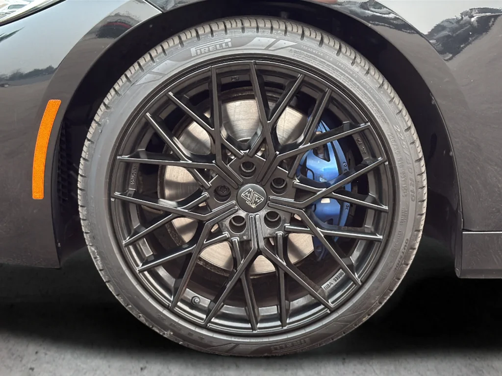 Used 2022 Black BMW M440i xDrive image 32