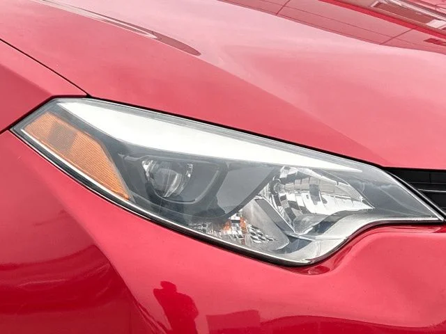 Used 2016 Barcelona Red Metallic Toyota LE image 16