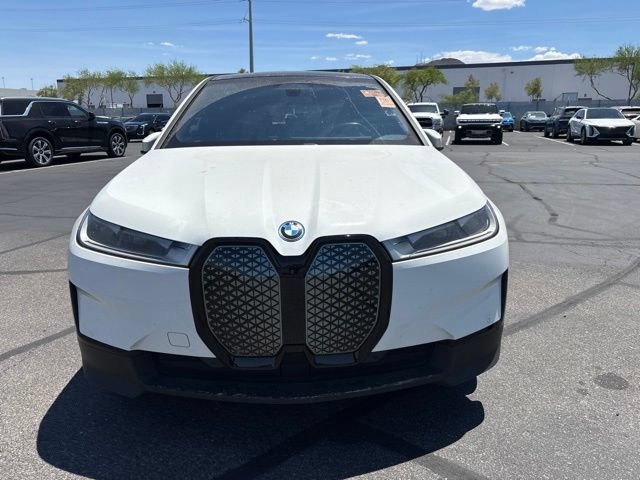 Used 2024 White BMW xDrive50 image 2
