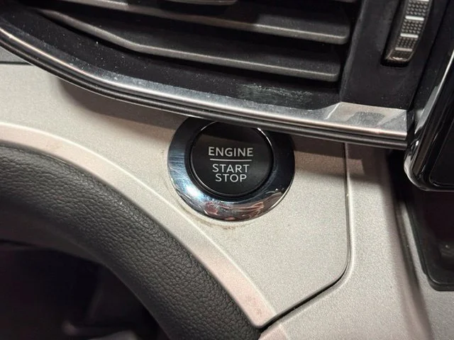 Used 2022 Blue Ford XLT image 12