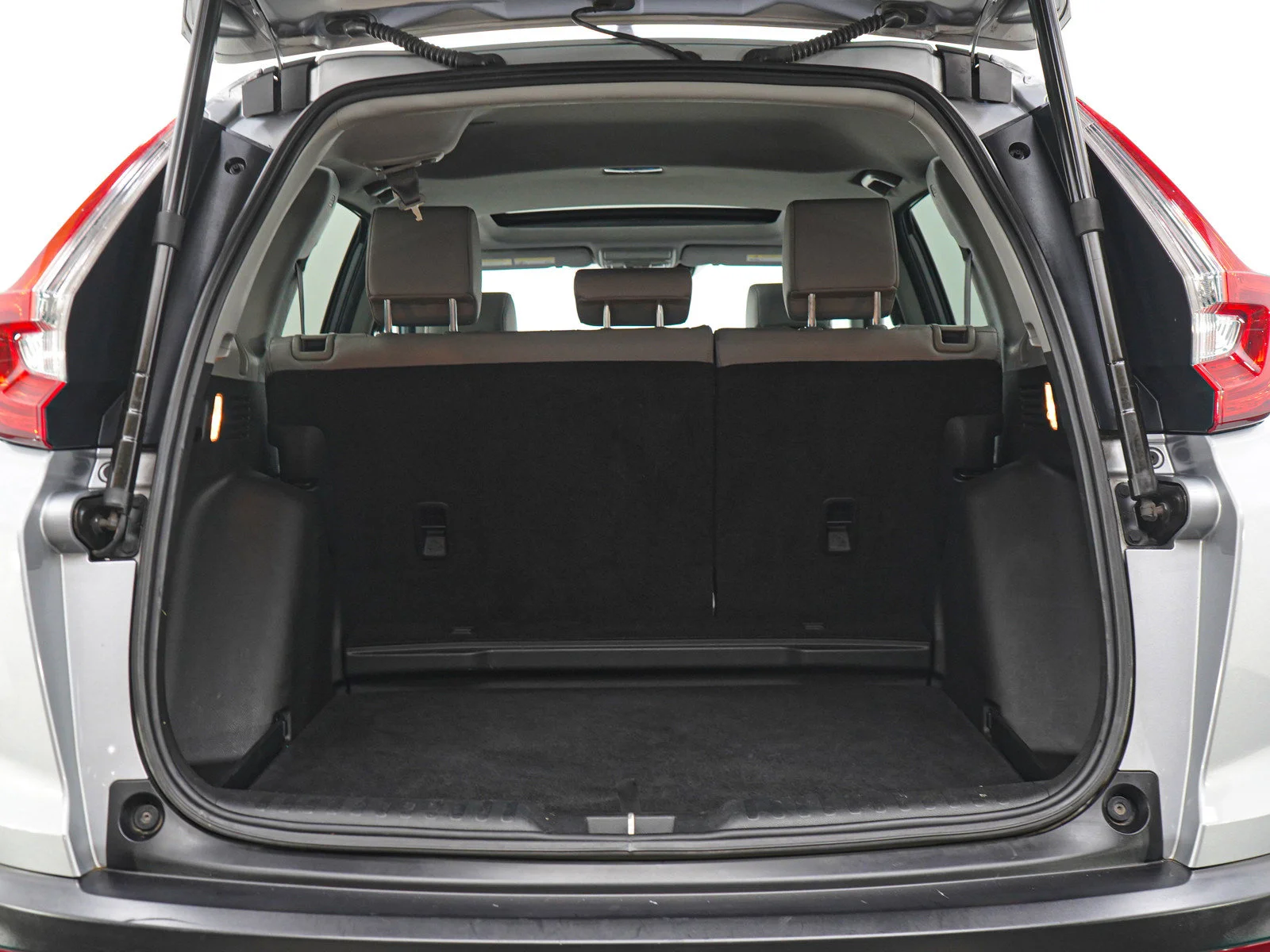 Used 2018 Lunar Silver Metallic Honda EX-L image 17
