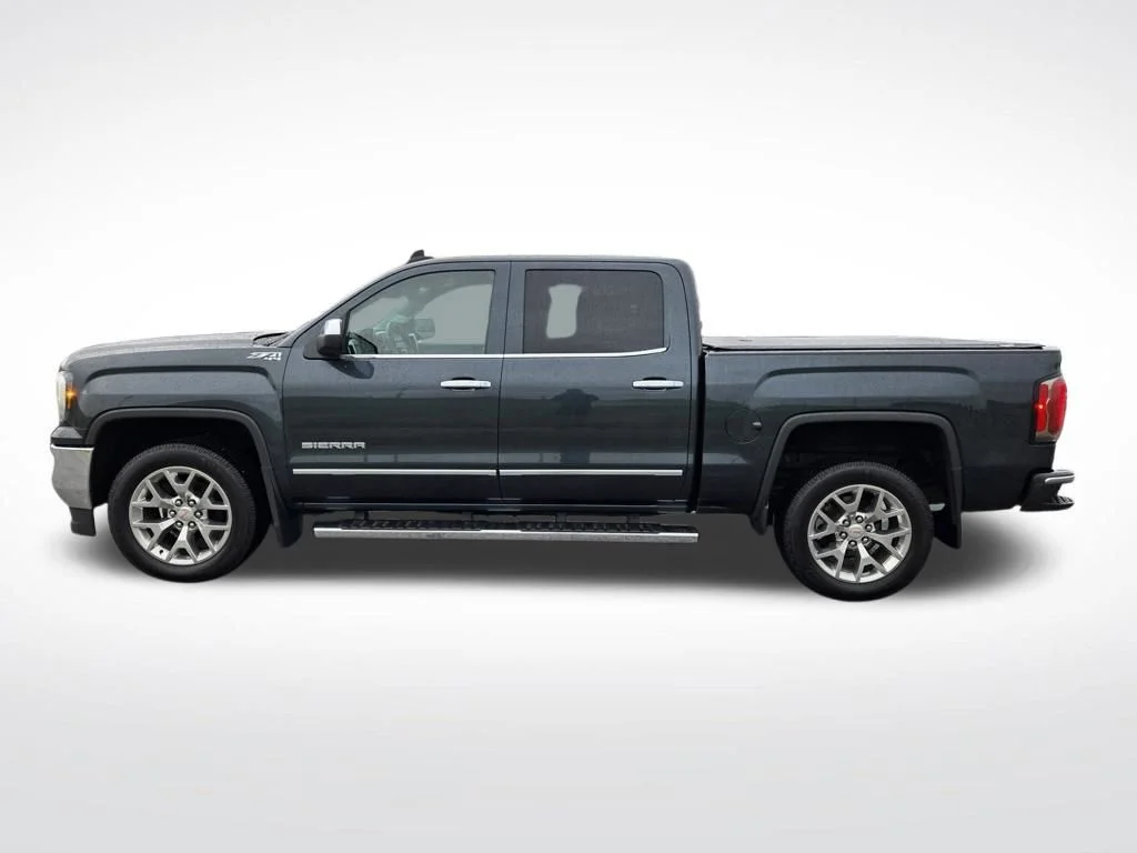 Used 2018 Gray GMC SLT image 9
