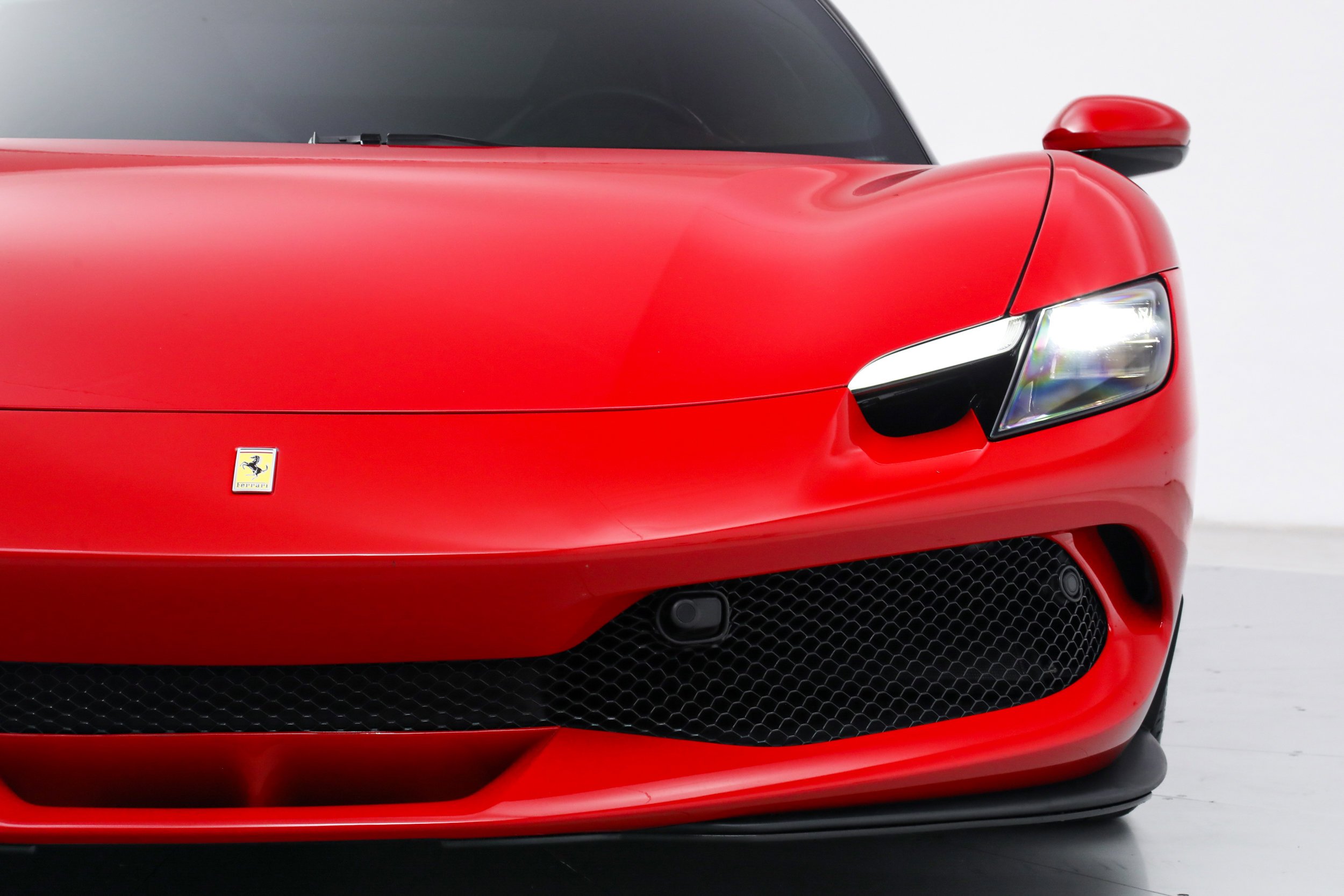 Used 2024 Red Ferrari  image 13