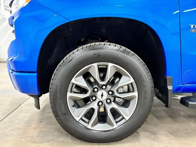 Used 2025 Blue Chevrolet RST image 10