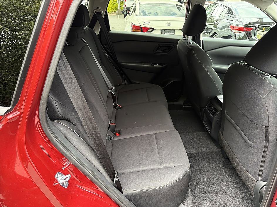 Used 2026 Scarlet Ember Tintcoat Nissan S image 20