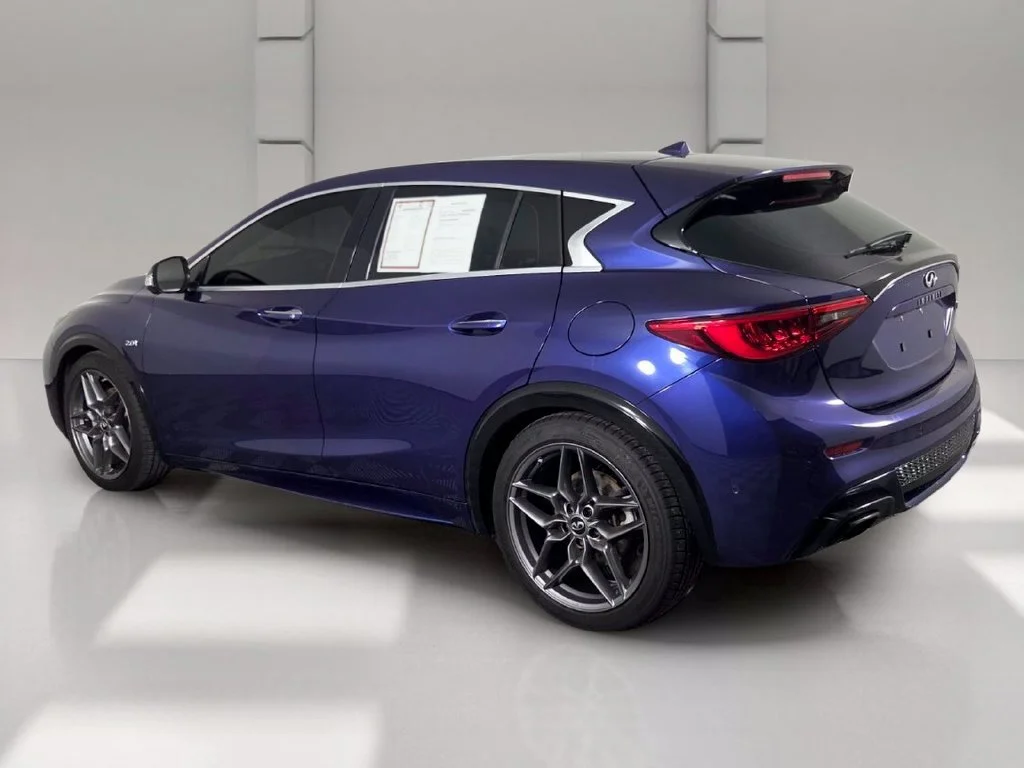 Used 2018 Ink Blue INFINITI Sport image 6