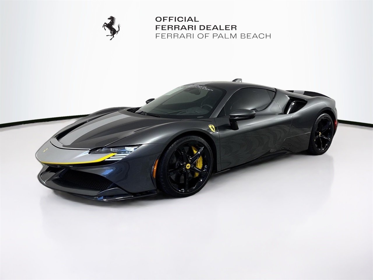 2022 Ferrari SF90 Stradale Base photo 3