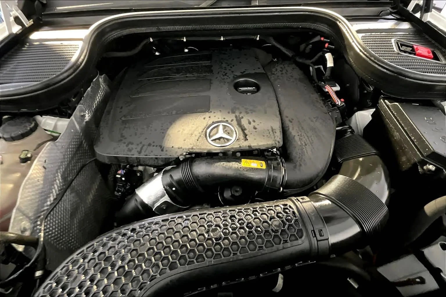 Certified Used 2021 Polar White Mercedes-Benz GLE 350 image 29