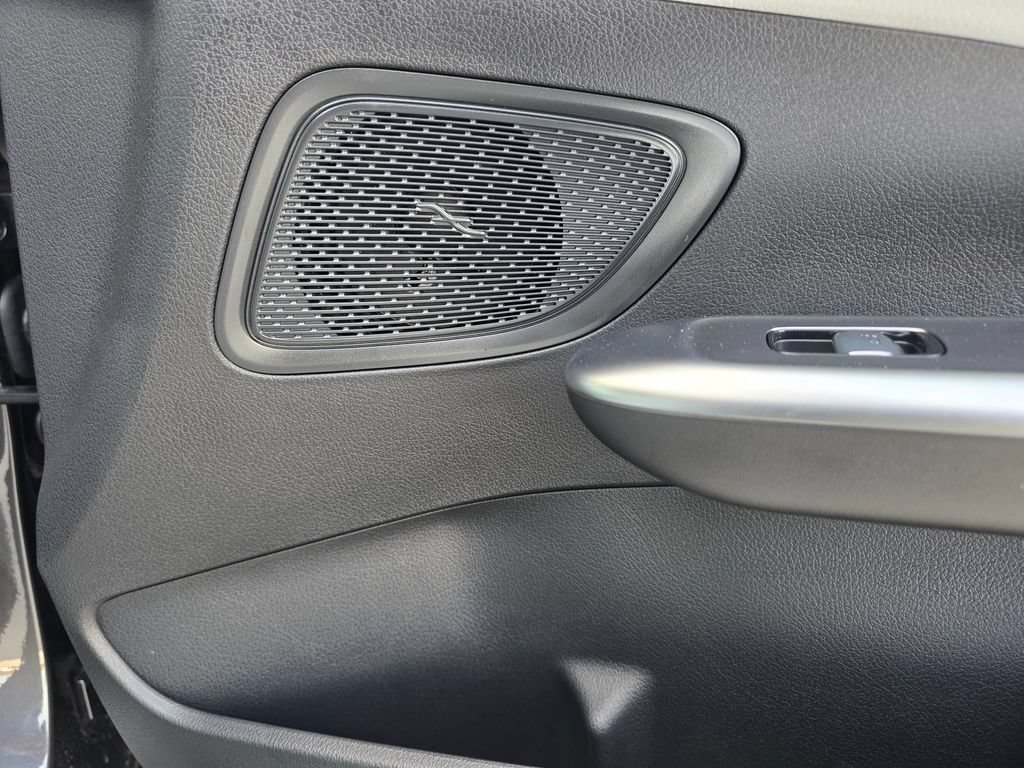 New 2026 Graphite Grey Metallic Mercedes-Benz C 300 image 47