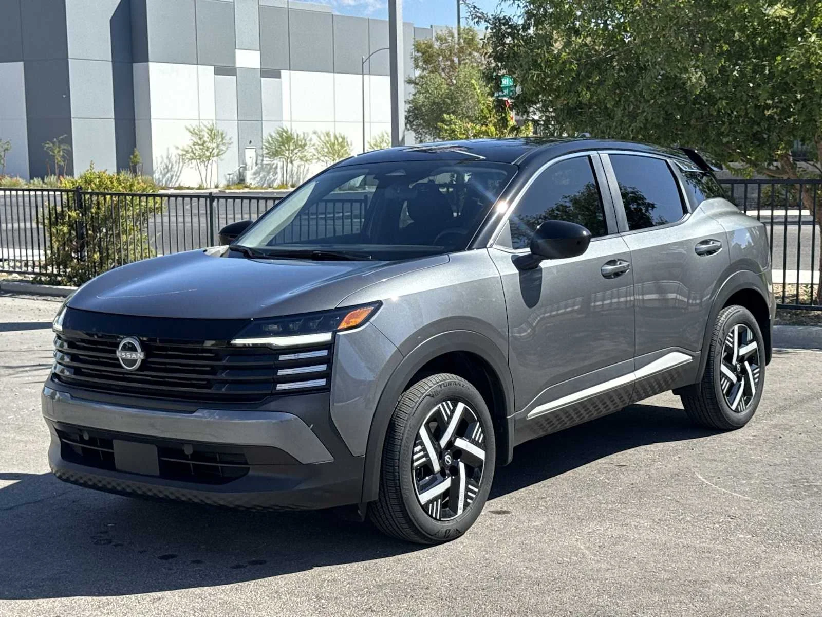 Used 2025 Gun Metallic/Super Black Nissan SV image 4