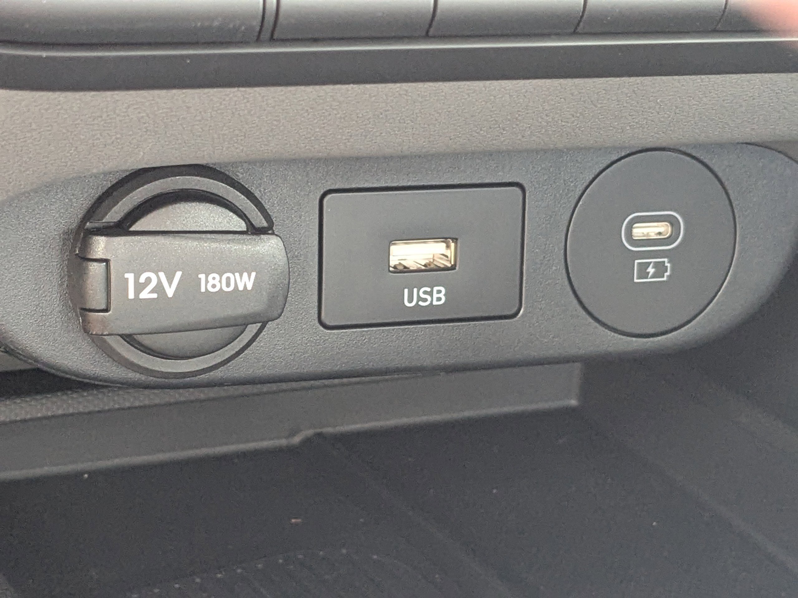 New 2025 Fluid Metal Hyundai SEL Sport image 22