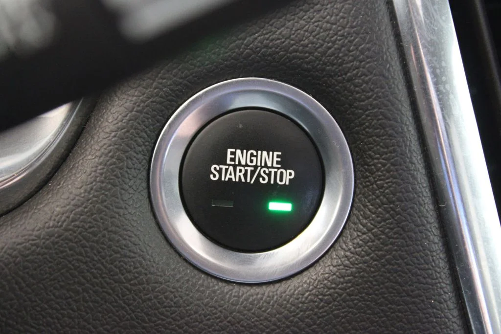 Used 2023 Red Chevrolet Premier image 25