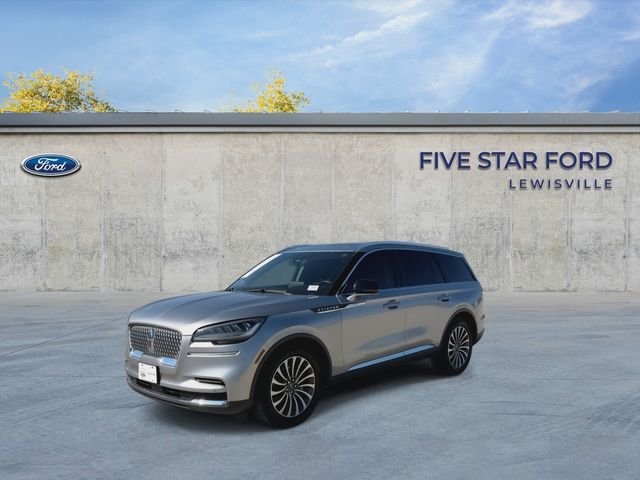 Used 2024 Silver Lincoln Premiere image 4