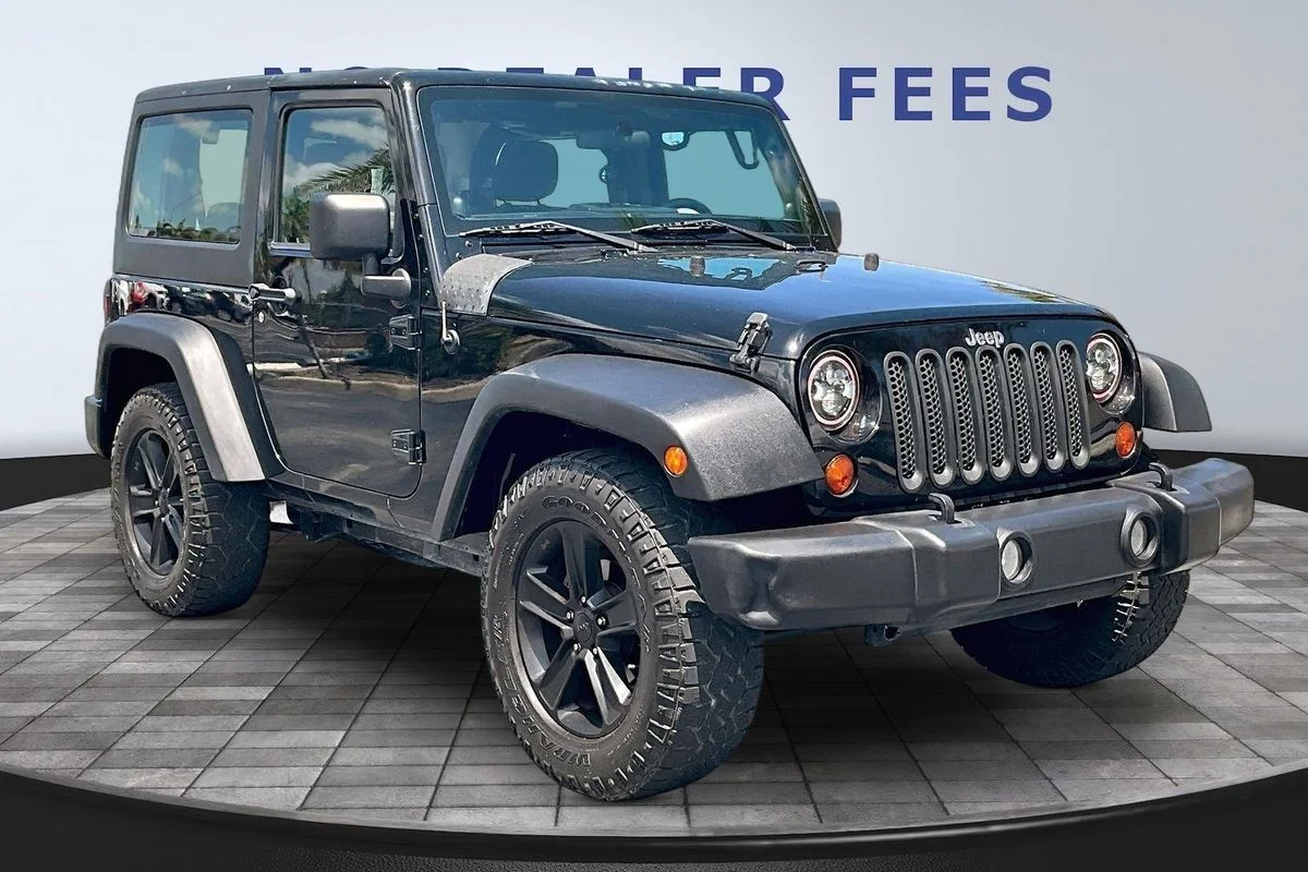 Used 2012  Jeep Sport image 3