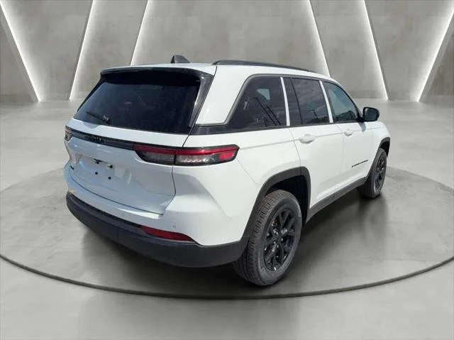 New 2026 Bright White Clear-Coat Exterior Paint Jeep Laredo image 7