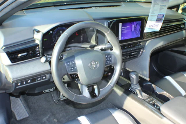 Used 2025 Midnight Black Metallic Toyota SE image 5