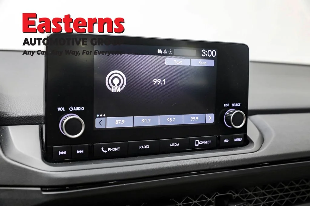 Used 2023 Red Honda LX image 18