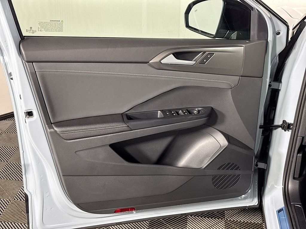 New 2026  Volkswagen 1.5T SE Black image 10