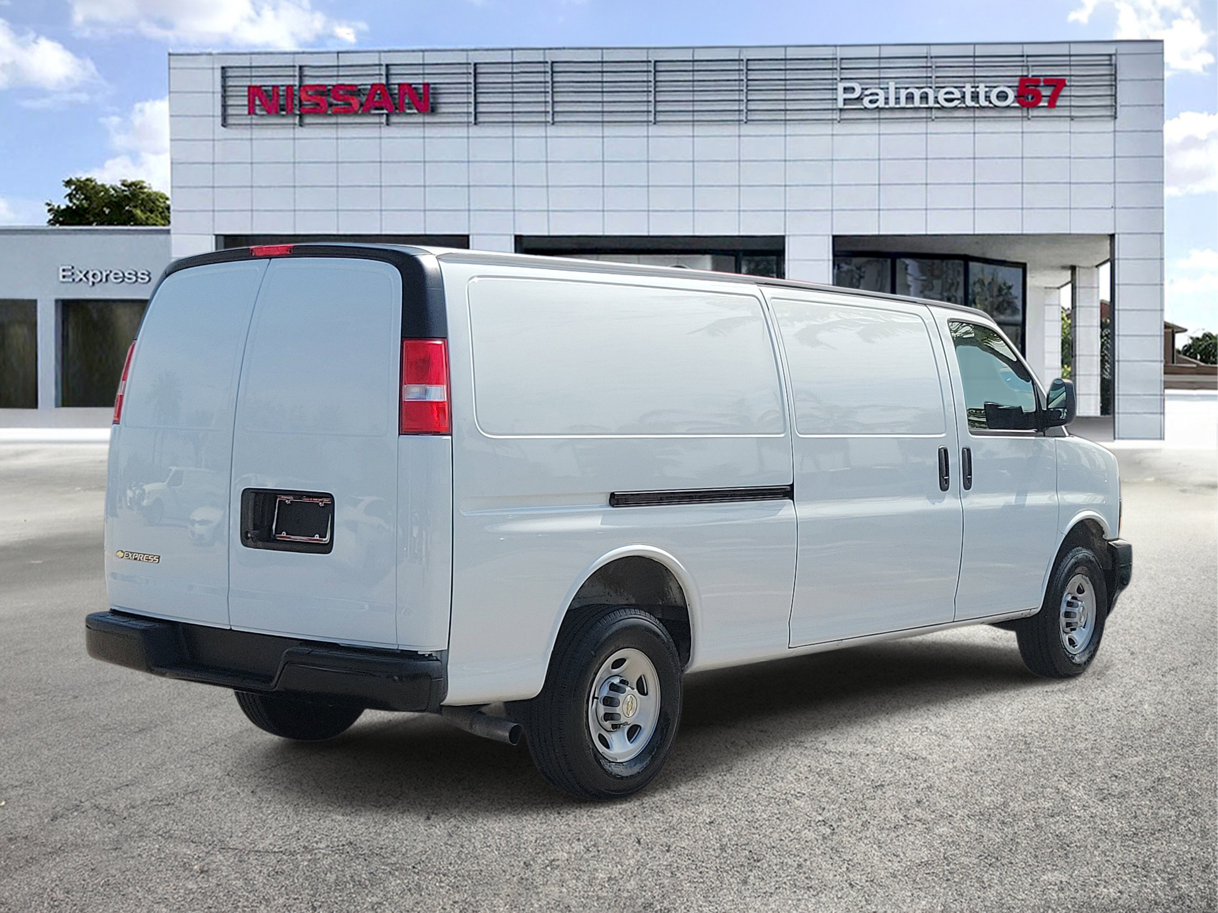 Used 2025 White Chevrolet Work Van image 6