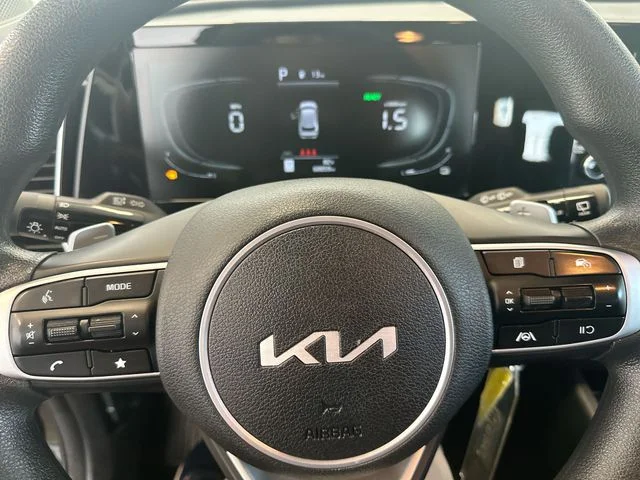 Used 2023 Black Kia LX image 12