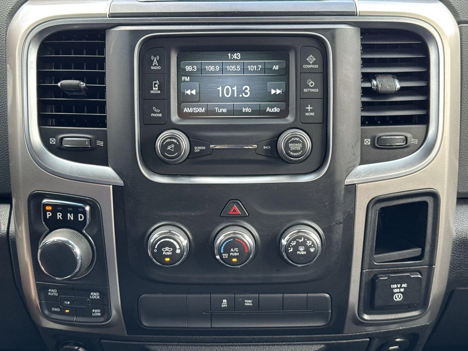 Used 2016 Brilliant Black Crystal Pearlcoat Ram Big Horn image 10