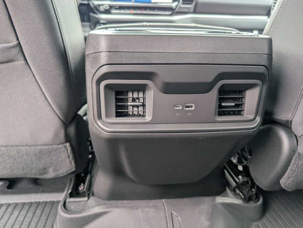 2026 Chevrolet Silverado 1500 LT - Photo 6