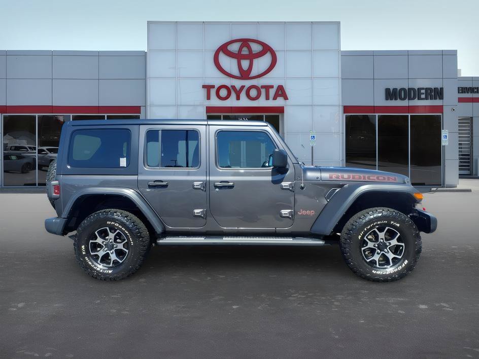 Used 2018 Granite Crystal Metallic Clearcoat Jeep Rubicon image 6