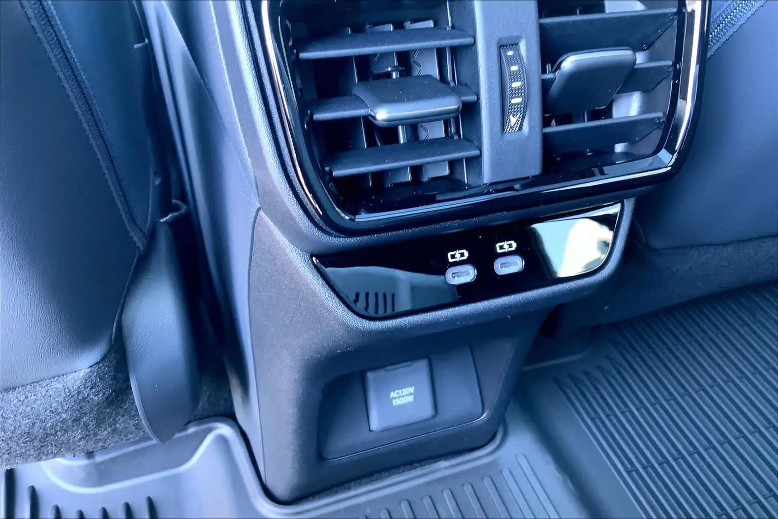 New 2026 Iridium Lexus Premium image 18